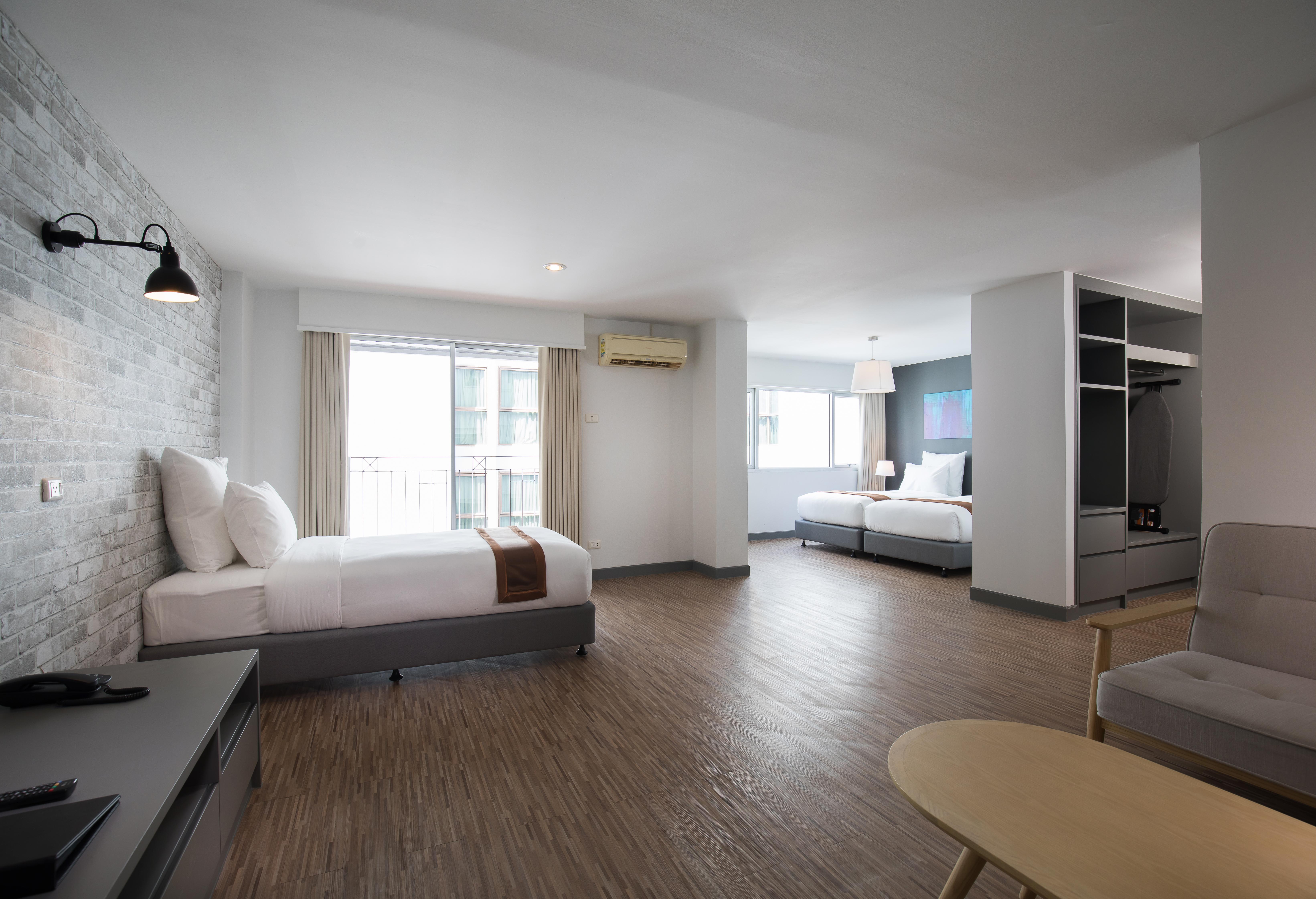 Journeyhub Pattaya Central Bagian luar foto