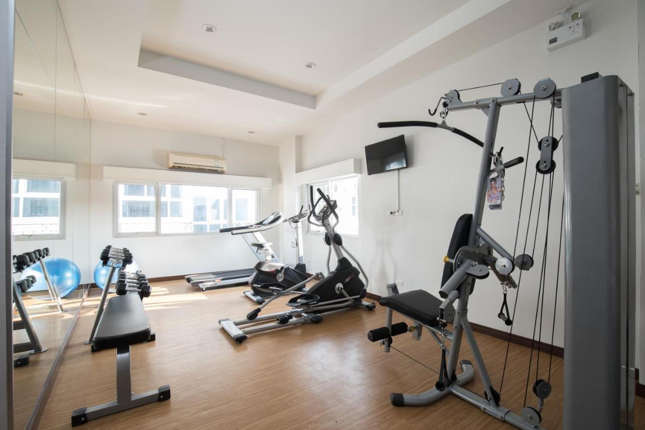 Journeyhub Pattaya Central Bagian luar foto